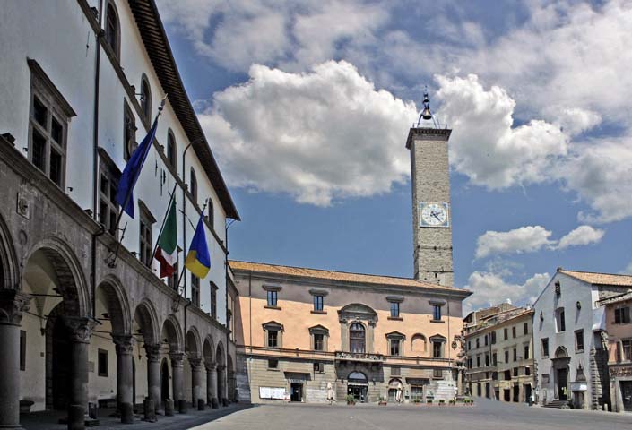 cosa-vedere-a-viterbo-palazzo-priori